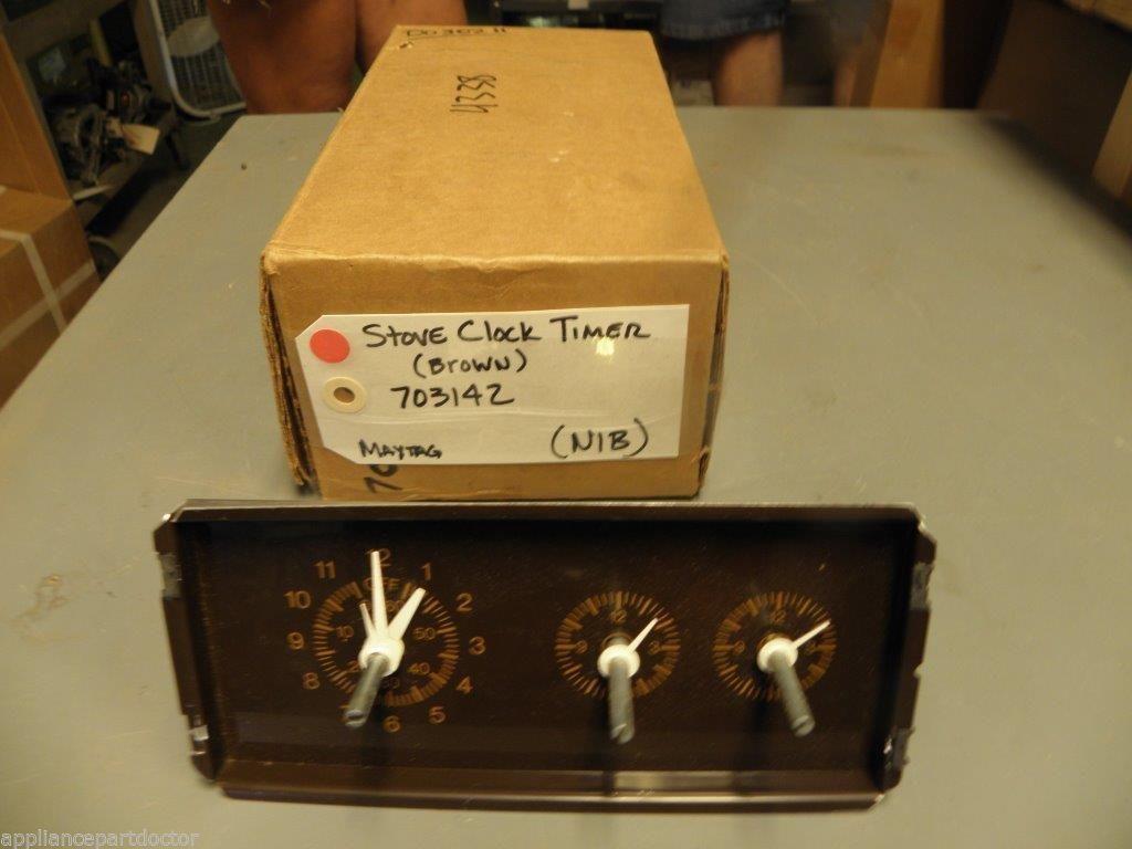 Maytag Stove 703142 Clock Timer (brown) NEW IN BOX Maytag Stove 703142 Clock Timer (brown) NEW IN BOX